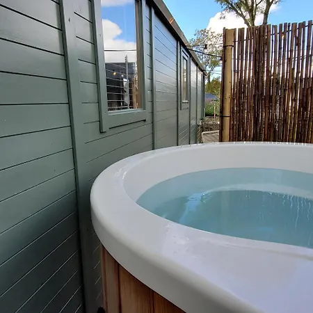 Boholodges 2 Pers Met Prive Hottub * メールッセン